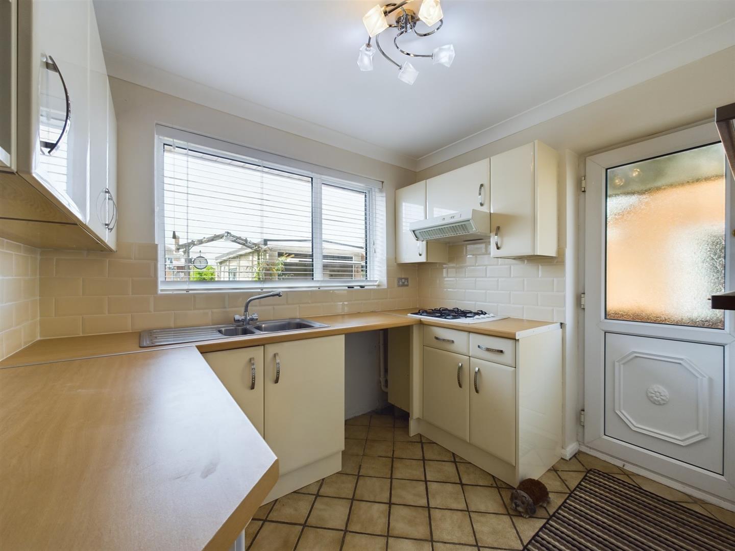 Almond Crescent, Waddington Martin & Co